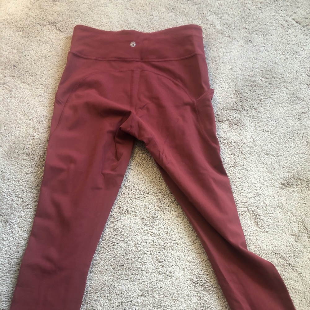 Brand new w/o tag Lululemon Invigorate leggings